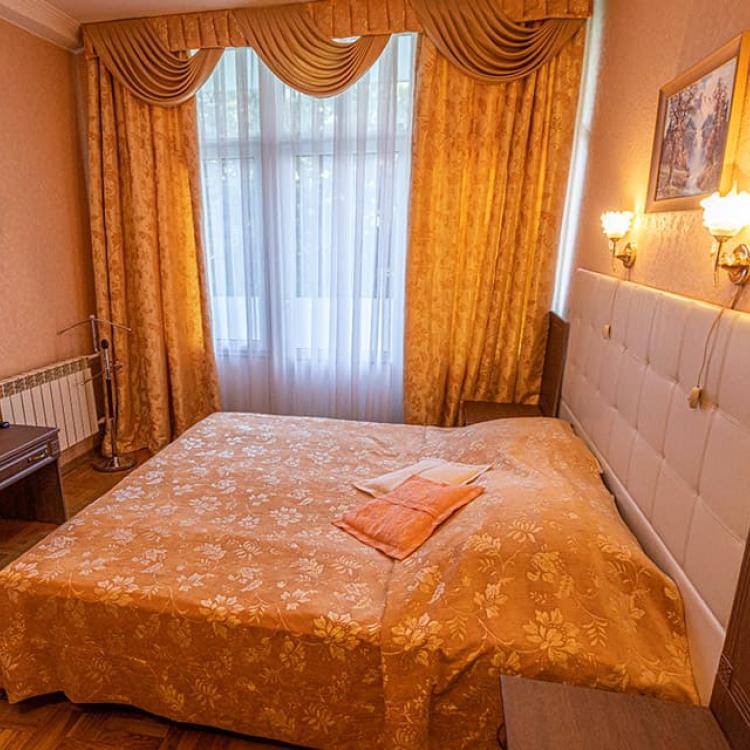 Спальня 2 местного 3 комнатного Апартаменты, Корпус №1 в санатории им. Анджиевского. Ессентуки